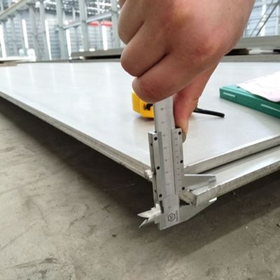 Aisi 304L 310s 316L 321 lamiera di acciaio inossidabile 2B finitura superficiale saldatura taglio piegatura 904L 316ti