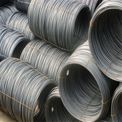 Acciaio tenero a freddo di testa di filo / canna di carbonio tirato laminato a caldo per la fabbricazione di reti di recinzione corda di molla di saldatura